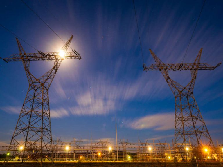 Per risolvere il caro energia va rivisto il sistema energetico, completamente